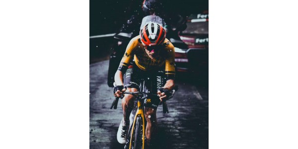 La prima settimana della Vuelta a España si è conclusa, portando con sé gioia e dolore. La prima settimana della Vuelta a España si è conclusa, portando con sé gioia e dolore.